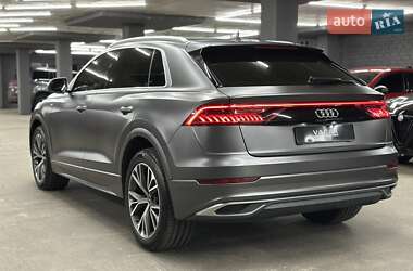 Внедорожник / Кроссовер Audi Q8 2020 в 