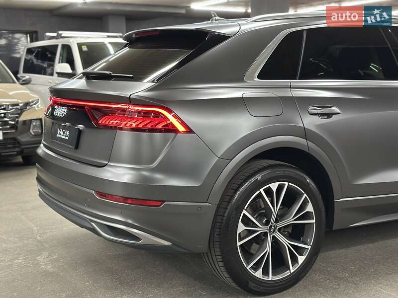 Внедорожник / Кроссовер Audi Q8 2020 в Харькове