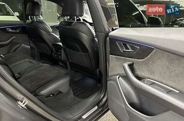 Внедорожник / Кроссовер Audi Q8 2020 в 