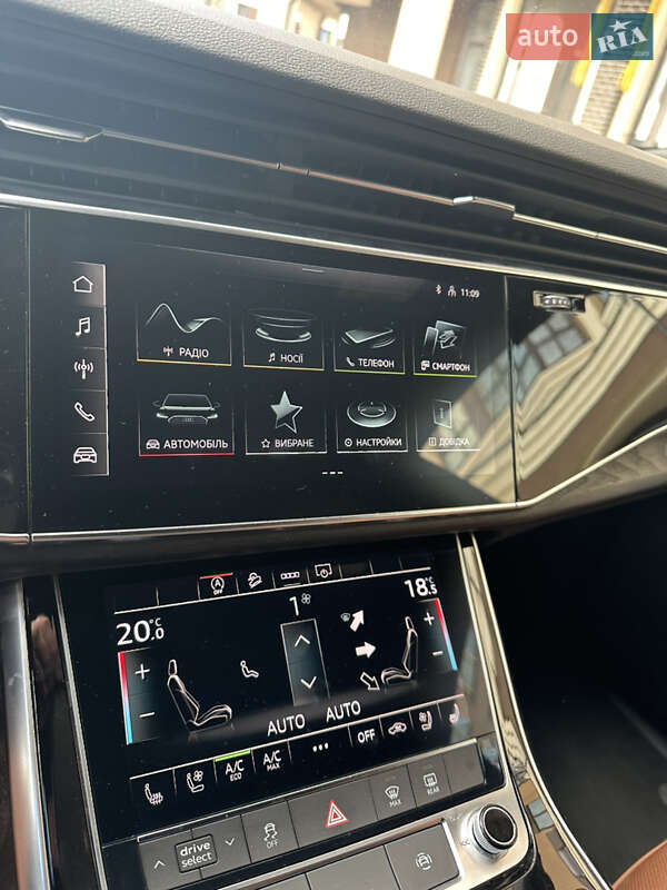 Внедорожник / Кроссовер Audi Q8 2021 в Киеве