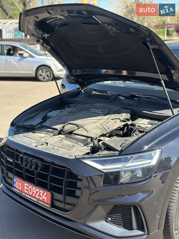 Внедорожник / Кроссовер Audi Q8 2018 в Киеве