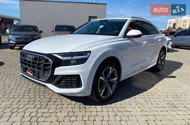Внедорожник / Кроссовер Audi Q8 2018 в 