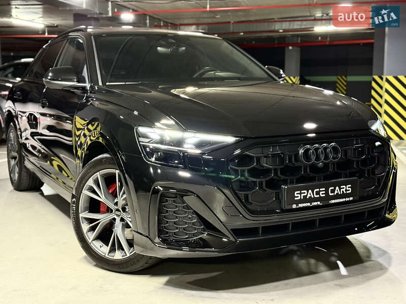 Внедорожник / Кроссовер Audi Q8 2024 в Киеве