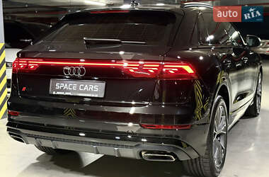 Внедорожник / Кроссовер Audi Q8 2024 в 
