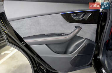 Внедорожник / Кроссовер Audi Q8 2024 в 