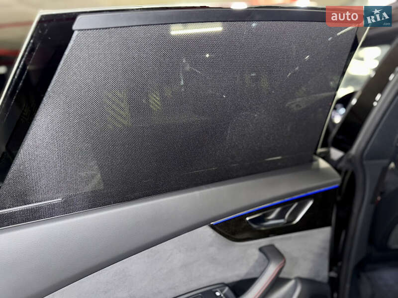 Внедорожник / Кроссовер Audi Q8 2024 в Киеве
