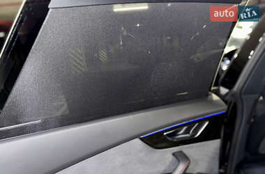 Внедорожник / Кроссовер Audi Q8 2024 в 