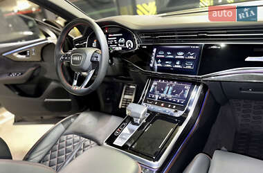 Внедорожник / Кроссовер Audi Q8 2024 в 