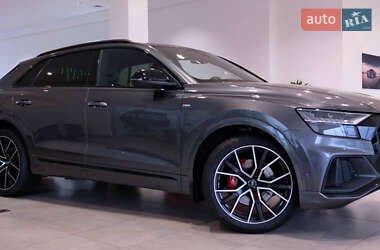Внедорожник / Кроссовер Audi Q8 2020 в 