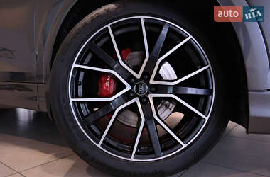 Внедорожник / Кроссовер Audi Q8 2020 в 