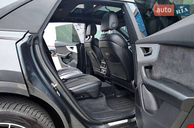 Внедорожник / Кроссовер Audi Q8 2020 в 