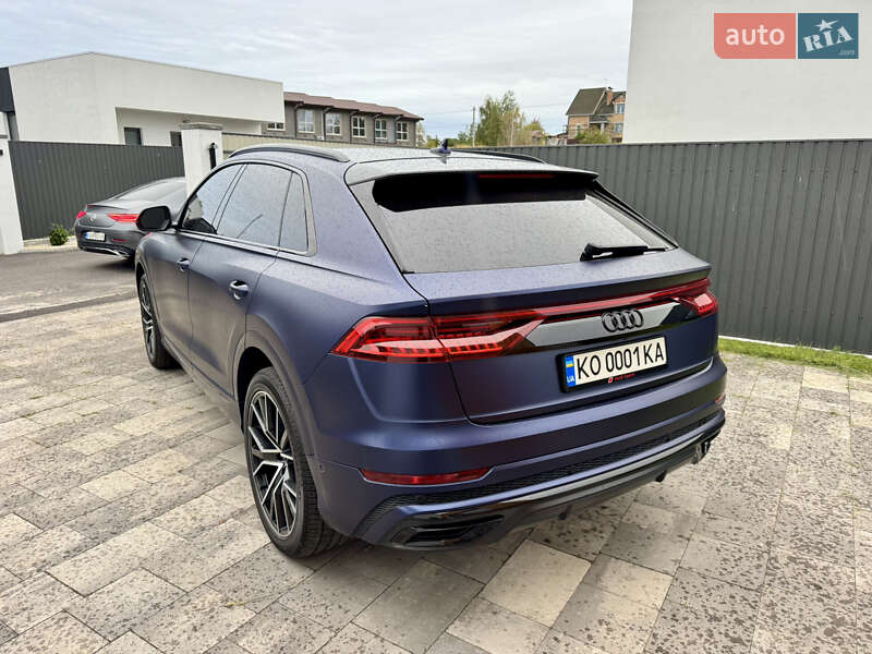 Внедорожник / Кроссовер Audi Q8 2019 в Киеве
