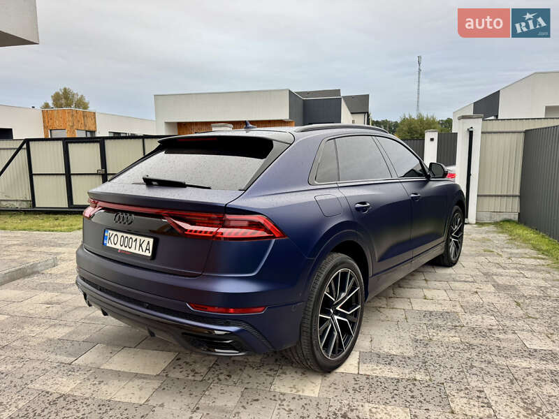 Внедорожник / Кроссовер Audi Q8 2019 в Киеве