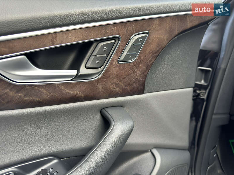 Внедорожник / Кроссовер Audi Q8 2019 в Ивано-Франковске