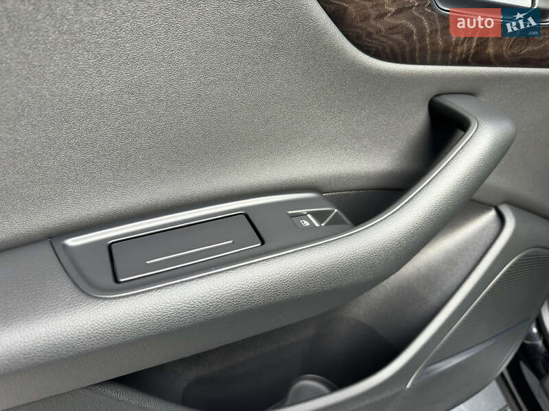 Внедорожник / Кроссовер Audi Q8 2019 в Ивано-Франковске