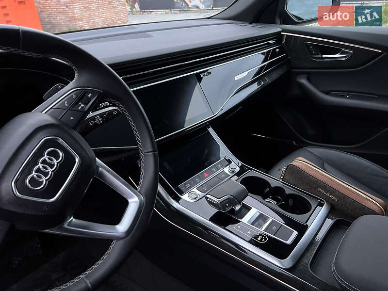 Внедорожник / Кроссовер Audi Q8 2021 в Хмельницком
