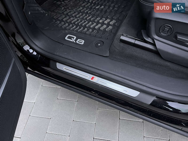 Внедорожник / Кроссовер Audi Q8 2021 в Хмельницком