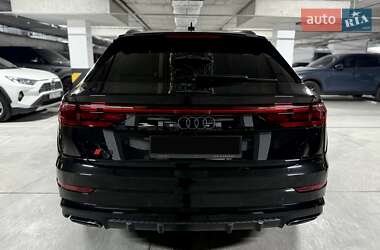 Внедорожник / Кроссовер Audi Q8 2024 в 