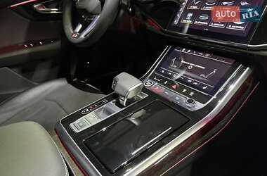 Внедорожник / Кроссовер Audi Q8 2024 в 
