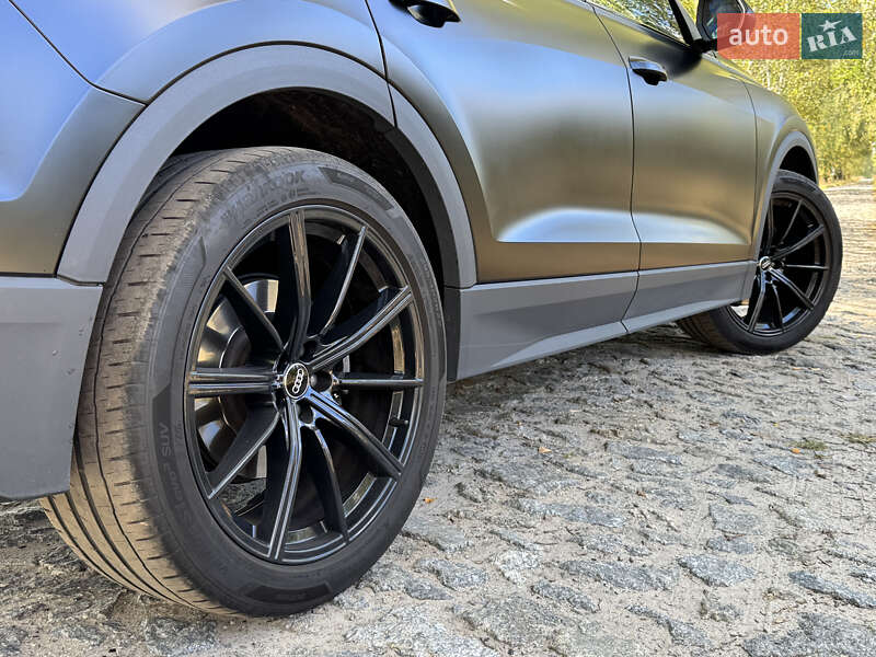 Внедорожник / Кроссовер Audi Q8 2022 в Киеве фото 24 Внедорожник / Кроссовер Audi Q8 2022 в Киеве