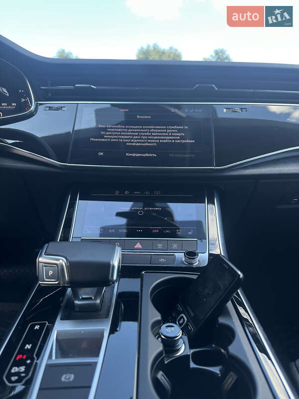 Внедорожник / Кроссовер Audi Q8 2022 в Киеве
