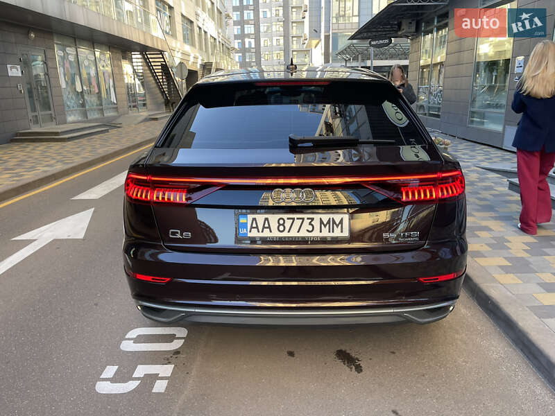 Внедорожник / Кроссовер Audi Q8 2019 в Киеве