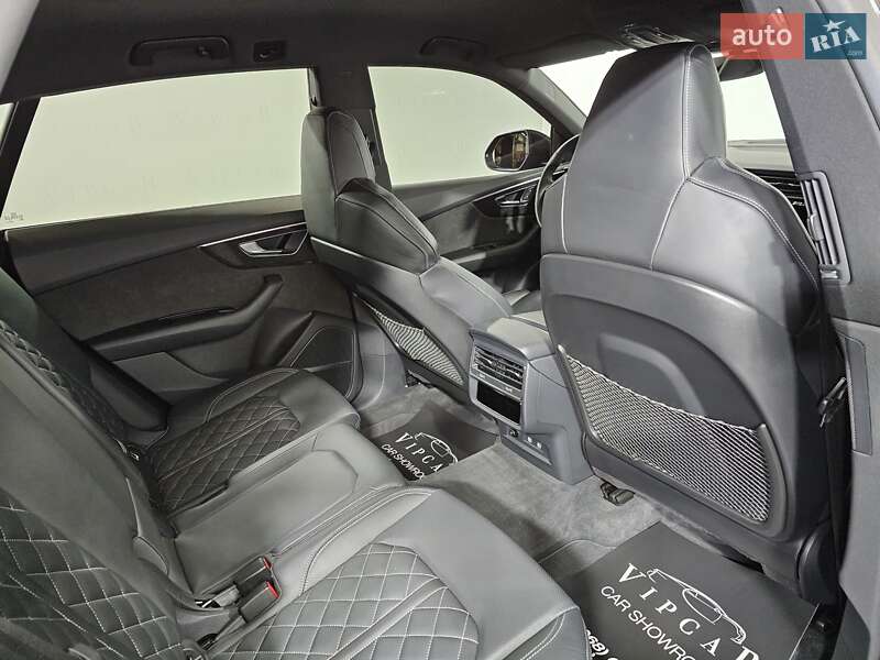 Внедорожник / Кроссовер Audi Q8 2018 в Киеве