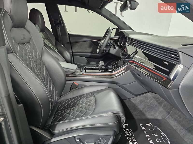 Внедорожник / Кроссовер Audi Q8 2018 в Киеве