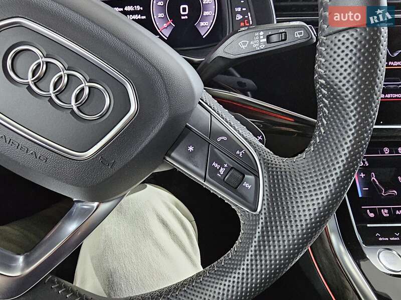 Внедорожник / Кроссовер Audi Q8 2018 в Киеве