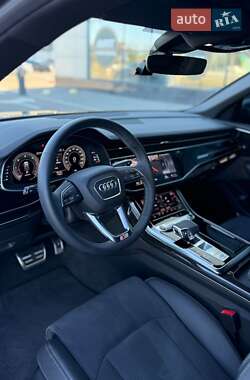 Внедорожник / Кроссовер Audi Q8 2024 в 