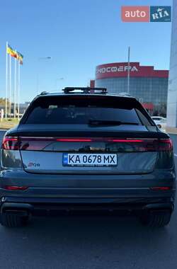 Внедорожник / Кроссовер Audi Q8 2024 в 
