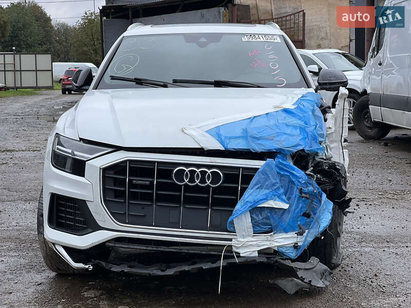 Позашляховик / Кросовер Audi Q8 2019 в Стрию