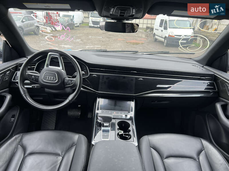 Позашляховик / Кросовер Audi Q8 2019 в Стрию