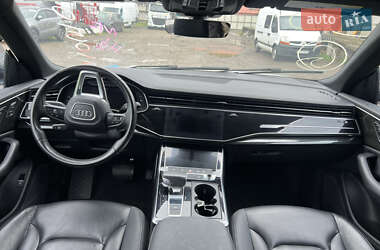 Внедорожник / Кроссовер Audi Q8 2019 в 