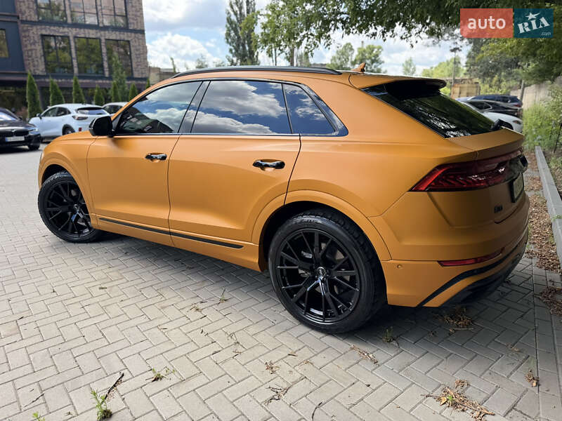 Внедорожник / Кроссовер Audi Q8 2018 в Киеве