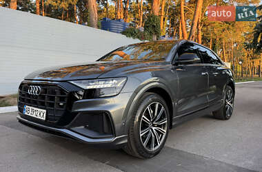 Позашляховик / Кросовер Audi Q8 2021 в 