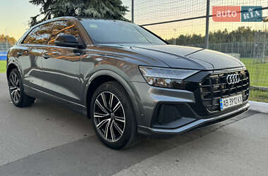 Позашляховик / Кросовер Audi Q8 2021 в 