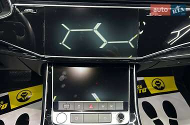 Внедорожник / Кроссовер Audi Q8 2018 в 