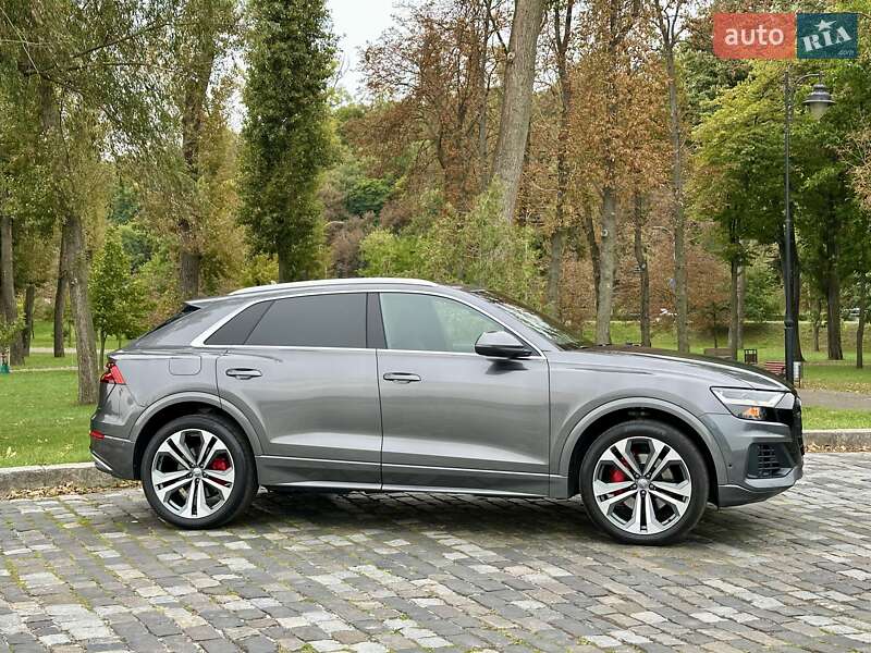Внедорожник / Кроссовер Audi Q8 2019 в Киеве