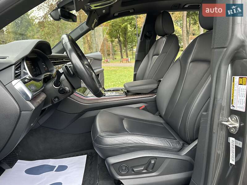 Внедорожник / Кроссовер Audi Q8 2019 в Киеве
