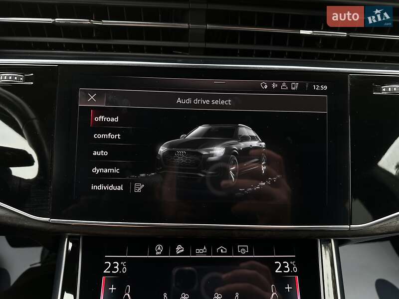 Внедорожник / Кроссовер Audi Q8 2019 в Киеве