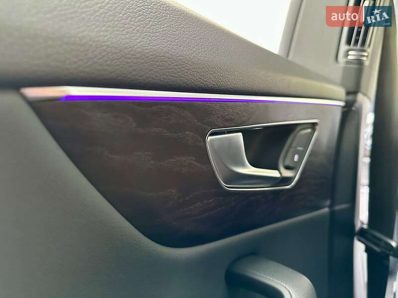 Внедорожник / Кроссовер Audi Q8 2019 в Киеве