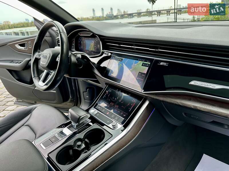 Внедорожник / Кроссовер Audi Q8 2019 в Киеве