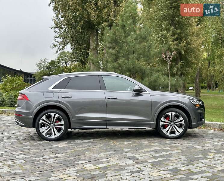 Внедорожник / Кроссовер Audi Q8 2019 в Киеве