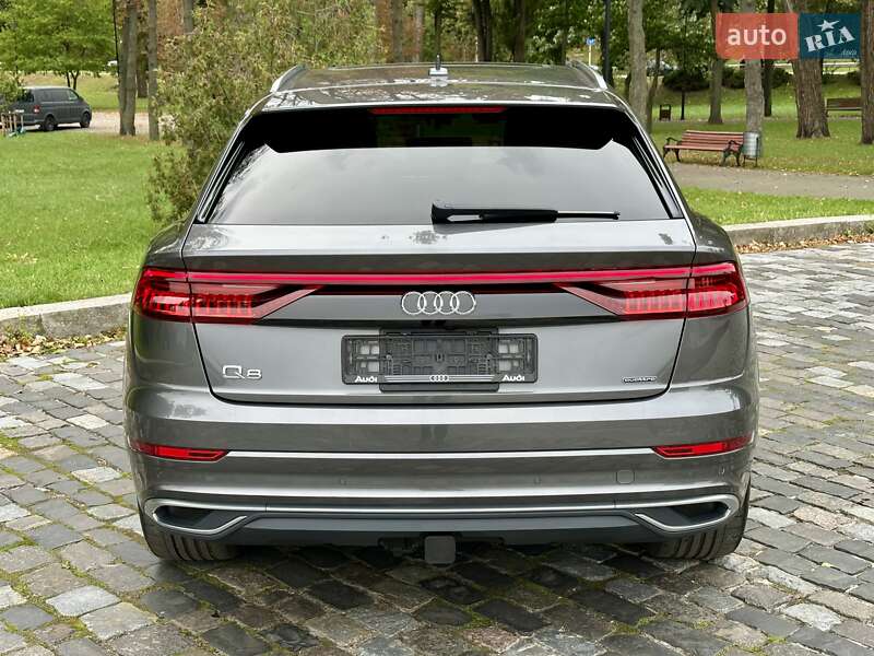 Внедорожник / Кроссовер Audi Q8 2019 в Киеве