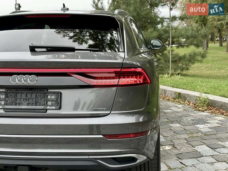 Внедорожник / Кроссовер Audi Q8 2019 в Киеве
