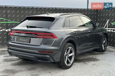 Внедорожник / Кроссовер Audi Q8 2018 в 