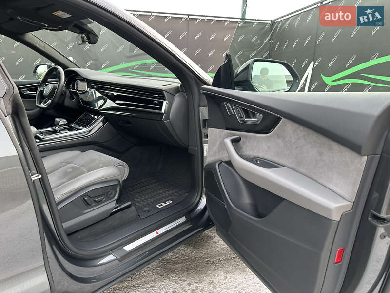 Внедорожник / Кроссовер Audi Q8 2018 в Киеве