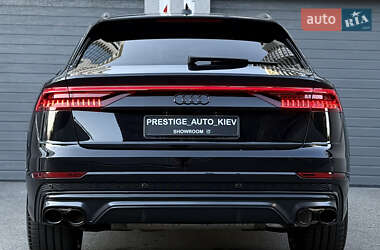 Позашляховик / Кросовер Audi Q8 2019 в 