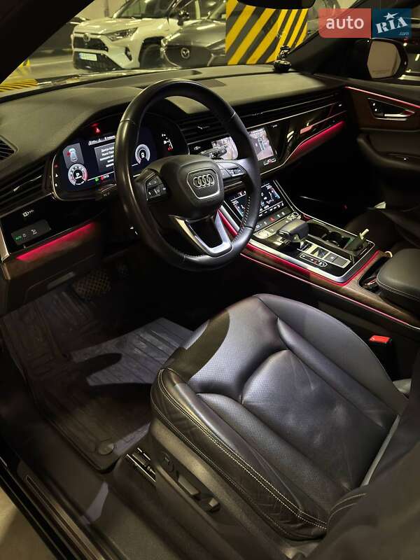 Внедорожник / Кроссовер Audi Q8 2018 в Киеве